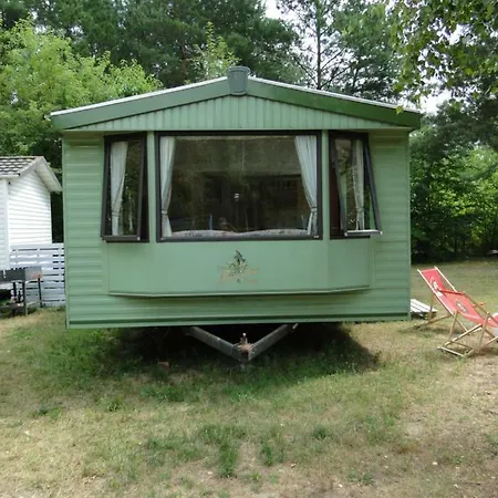 Lary Camping Farm - Jezioro Biale Parque de Campismo