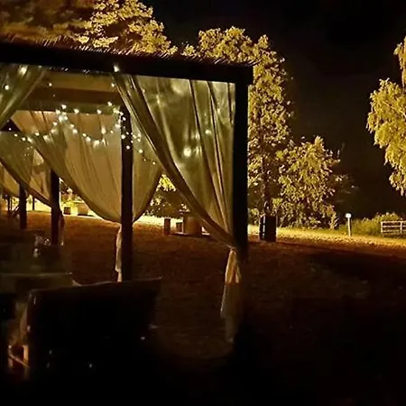 Lary Camping Farm - Jezioro Biale