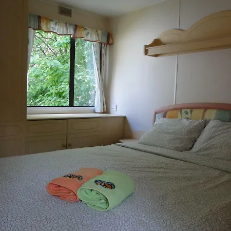 Parque de Campismo Lary Camping Farm - Jezioro Biale