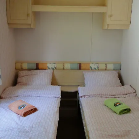 Lary Camping Farm - Jezioro Biale Parque de Campismo *